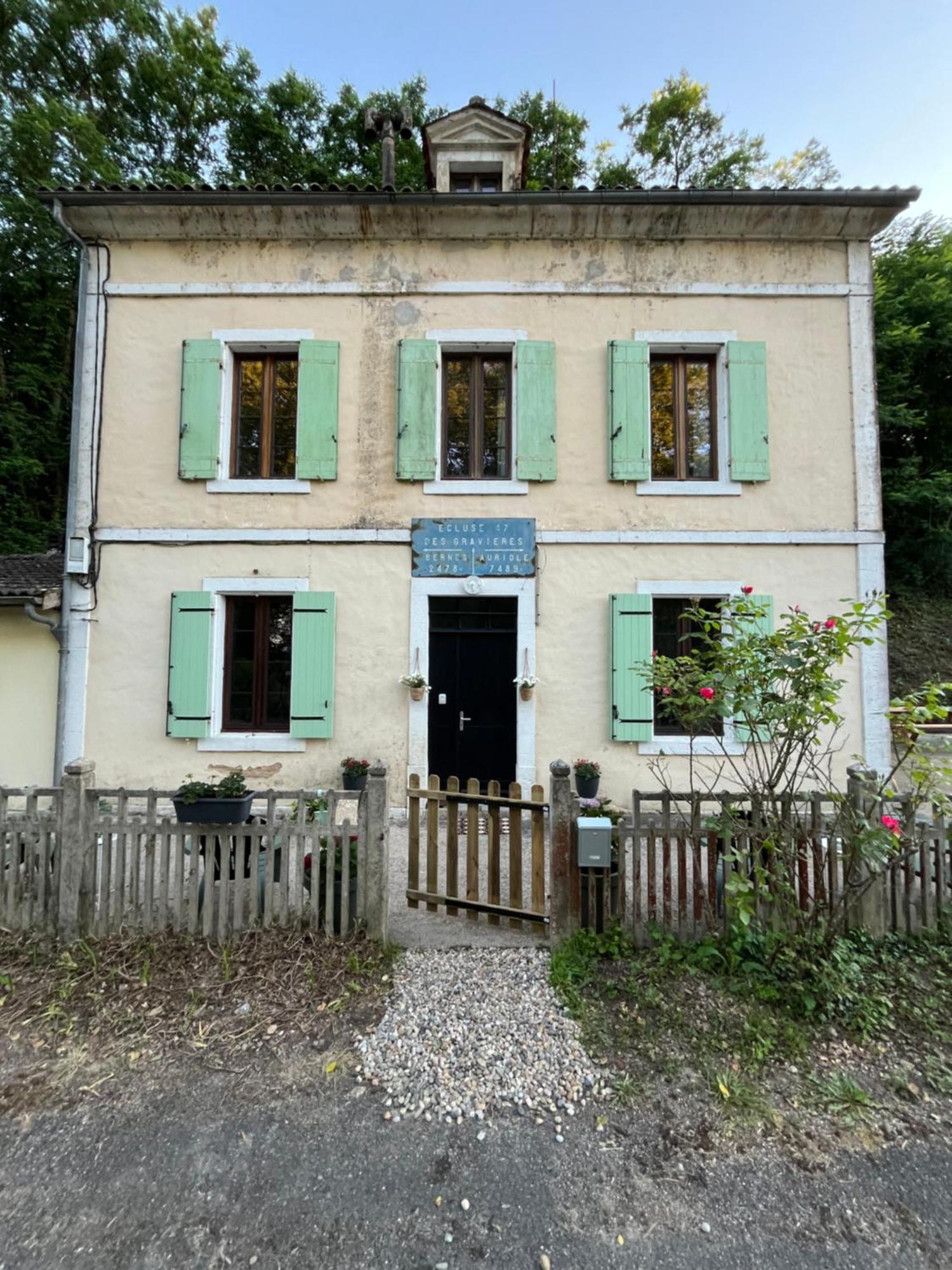 Gite Le Coup De Pompe Ecluse 47 Meilhan-sur-Garonne Exterior photo
